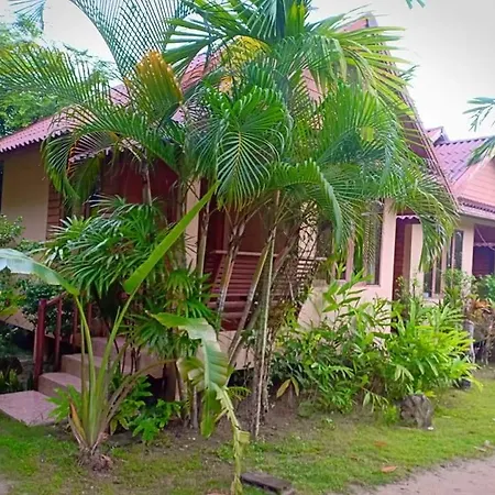 Hotel Apache Bar Haad Yao